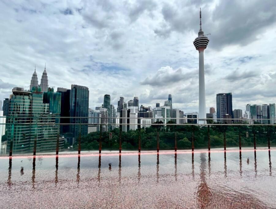 #16 M101 Dang Wangi Klcc View Pool By Livin Pangsapuri